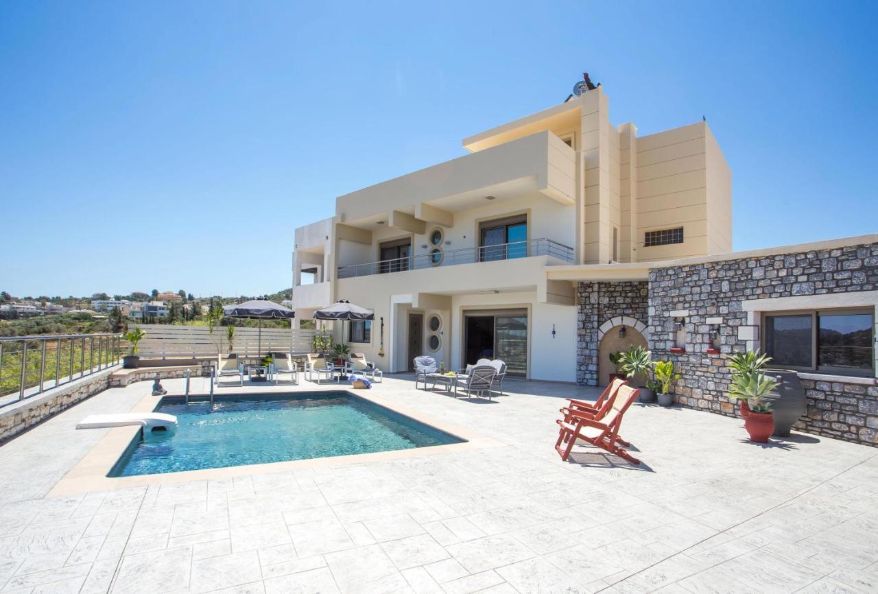 Des & Coo Luxury Villa With Private Pool Faliraki Dış mekan fotoğraf