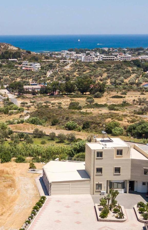Des & Coo Luxury Villa With Private Pool Faliraki Dış mekan fotoğraf